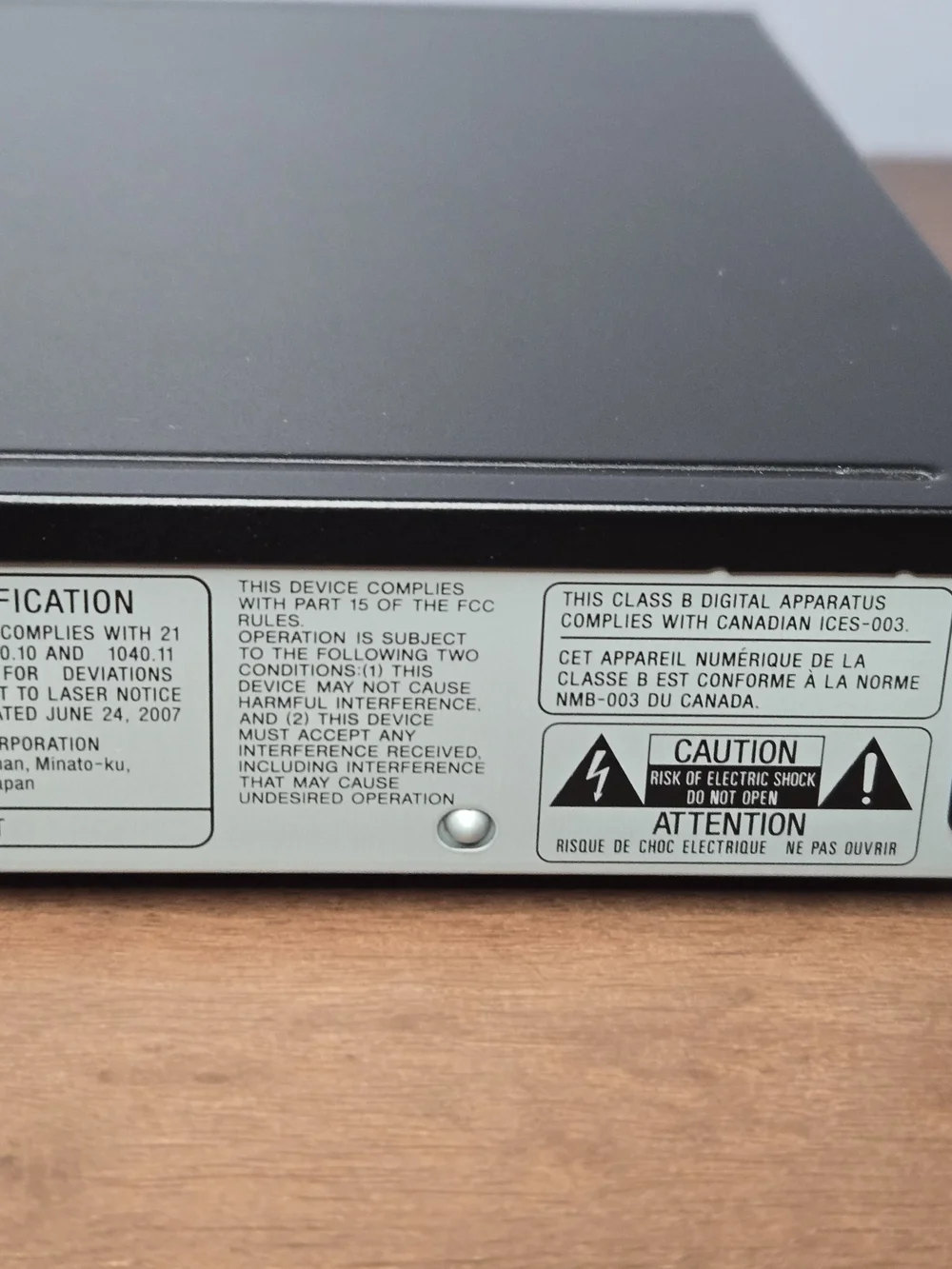 Sony Digital CD/DVD Player DVP-SR200P W Remote Control And New RCA AV Cables